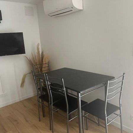 Charmant Et Confortable Appartement 나르본 외부 사진