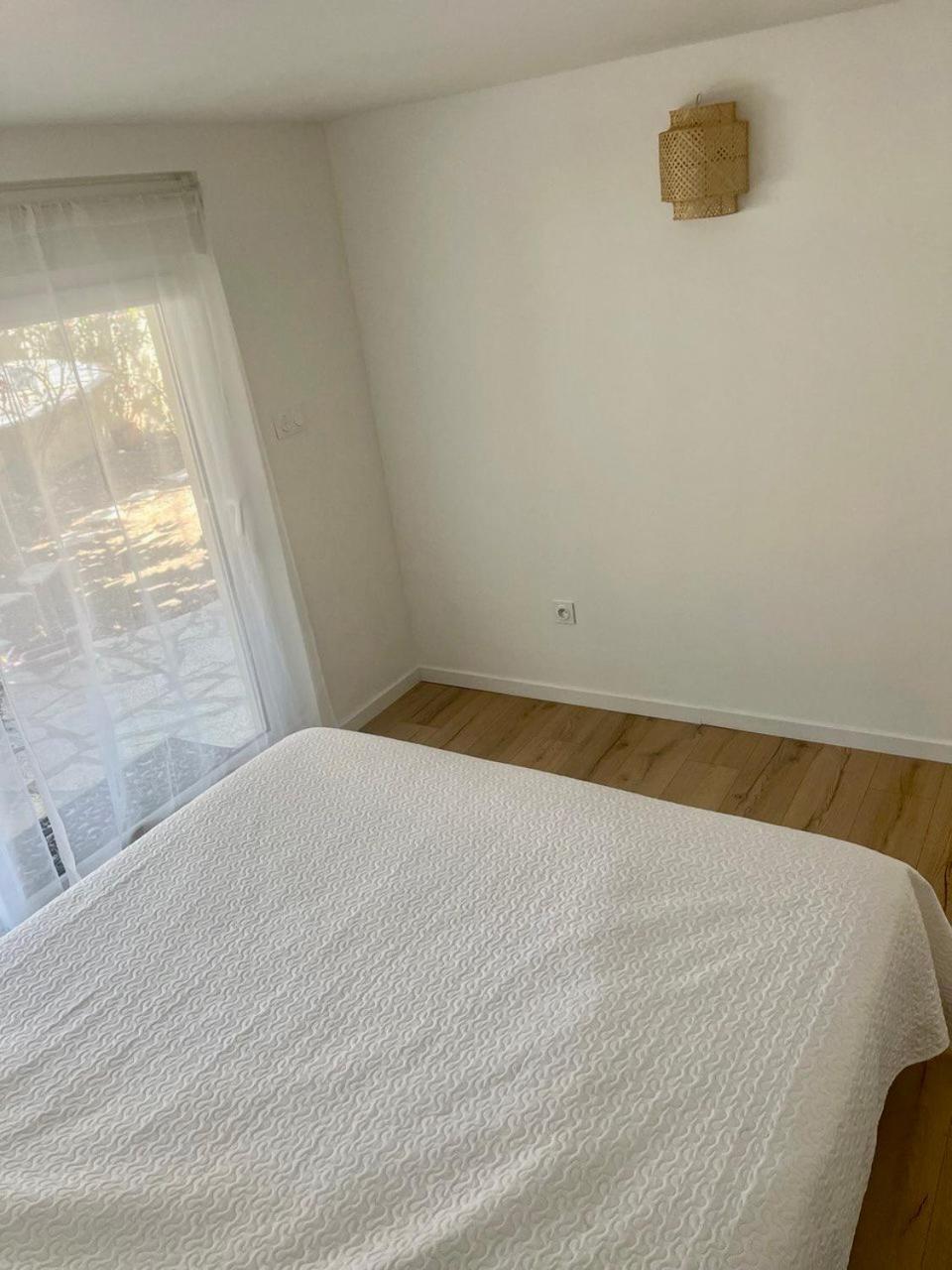 Charmant Et Confortable Appartement 나르본 외부 사진