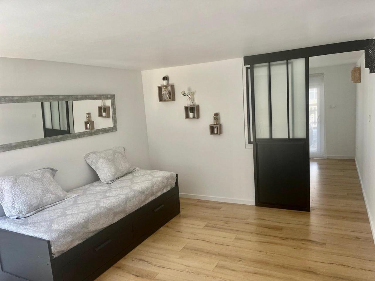 Charmant Et Confortable Appartement 나르본 외부 사진